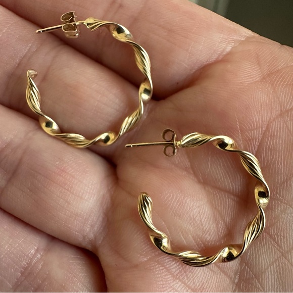 14k Solid Gold Twist Hoop Earrings - Picture 10 of 12